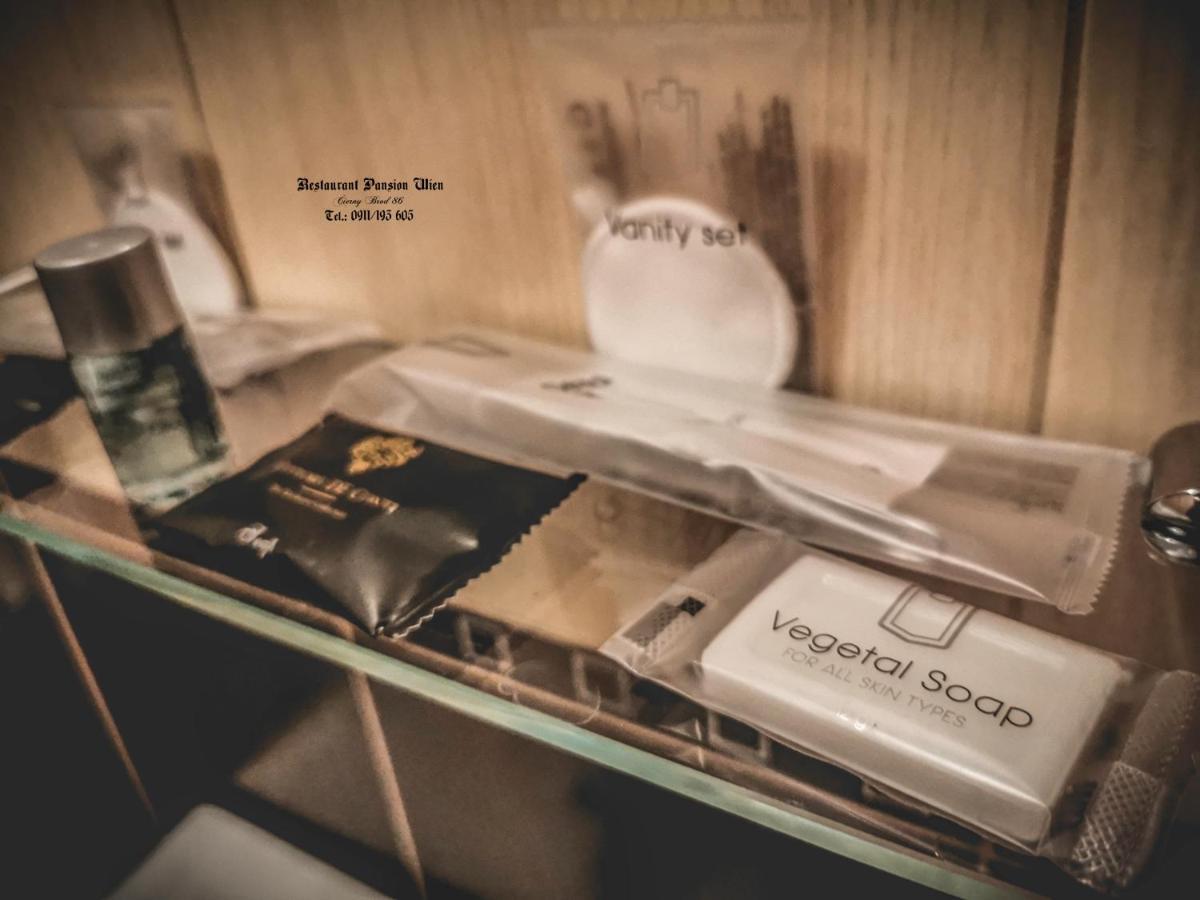 Restaurant Pansion Wien Cierny Brod Εξωτερικό φωτογραφία