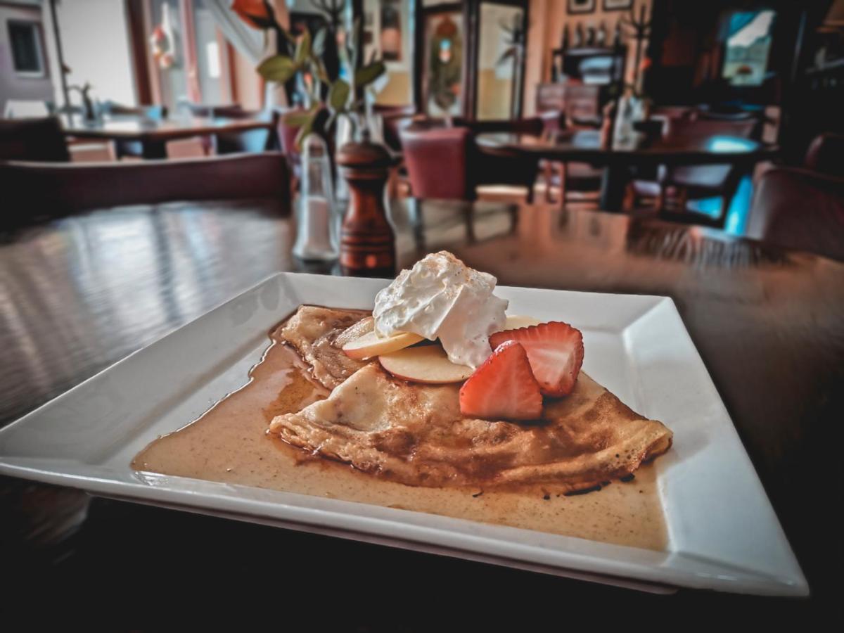 Restaurant Pansion Wien Cierny Brod Εξωτερικό φωτογραφία