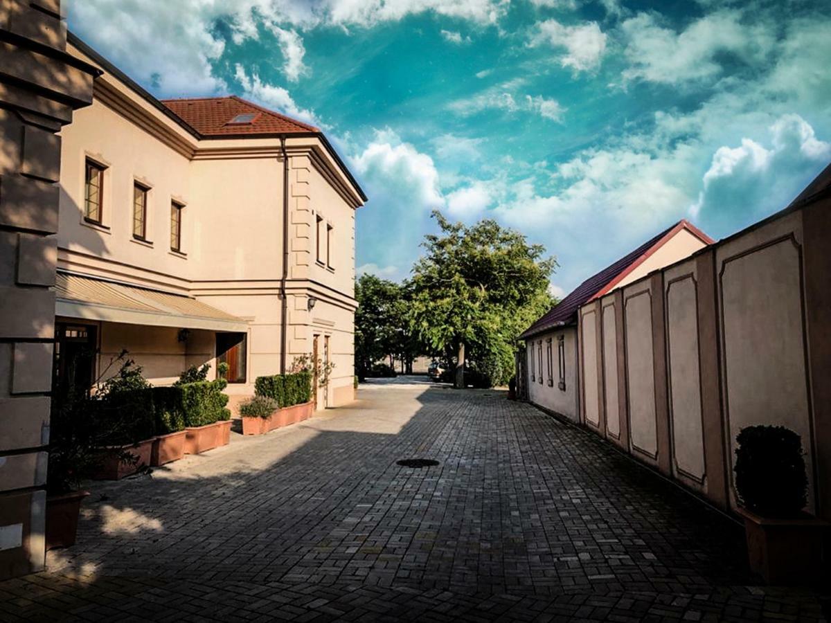 Restaurant Pansion Wien Cierny Brod Εξωτερικό φωτογραφία