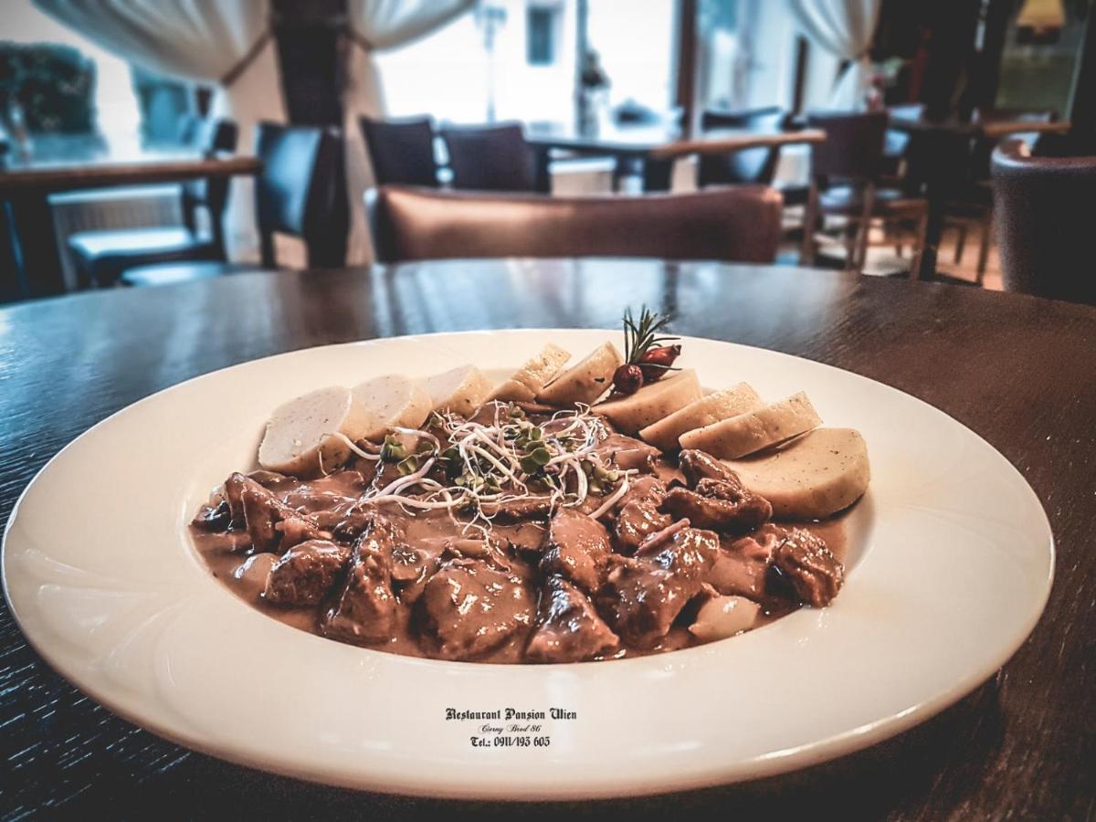 Restaurant Pansion Wien Cierny Brod Εξωτερικό φωτογραφία